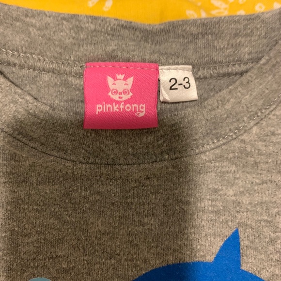 Baby Shark tee, unisex, size 2-3, gray - Picture 3 of 4